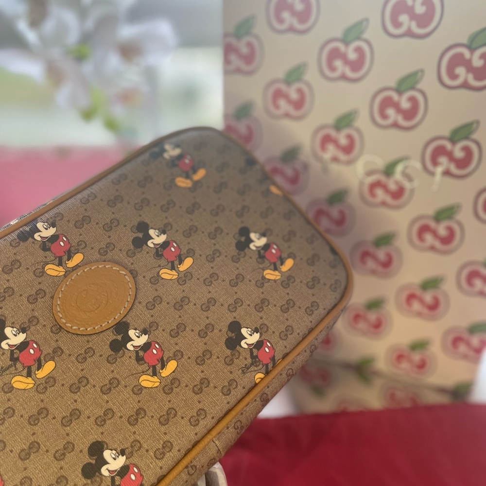 SOLD 💵 Gucci x Disney Collaboration Belt Bag/ Sling - Picture 11 of 13